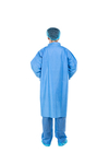 Het niet-geweven van het de Toga Unisex-Ziekenhuis van de Laboratoriumlaag Blauwe Beschikbare Kostuum van de Uniformen Medische Overtrekken