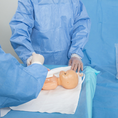 Algemene begrip van het de Chirurgiepak van de het ziekenhuis drapeert het Beschikbare Levering Vastgestelde Steriele Kit Cesarean Section